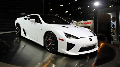 Lexus LFA: пройдемте в купе!