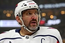 Овечкин зашел в раздевалку футбольного «Динамо» - «Хоккей»